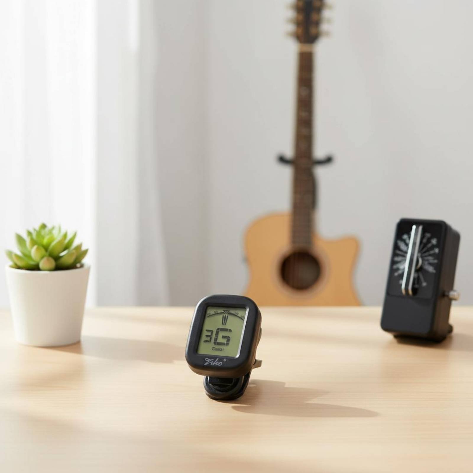 クロマチックスナップオンチューナー 読みやすいディスプレイ  - Guitar Tuner Clip のレビューと価格