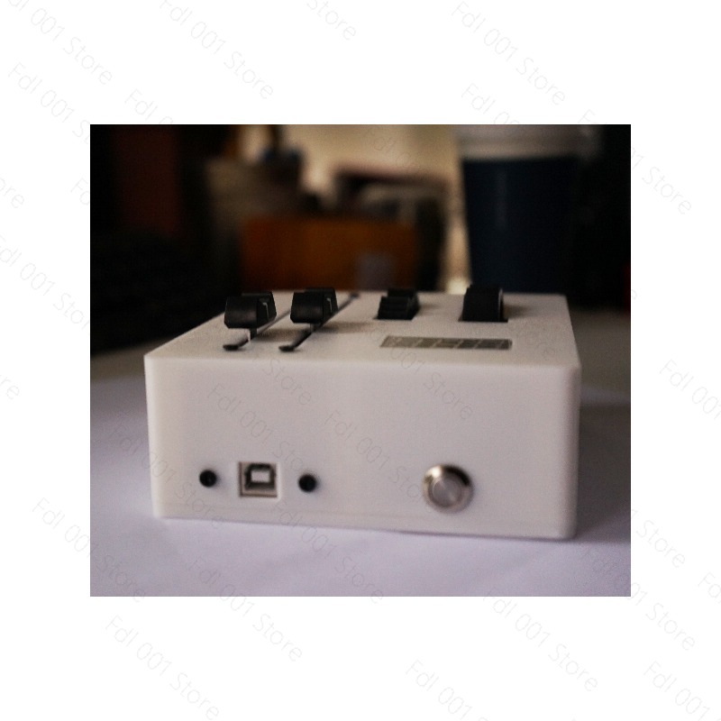 2つのエンコーダーノブと2つのリニアフェーダーを備えたMID - Audio Music Production のレビューと価格