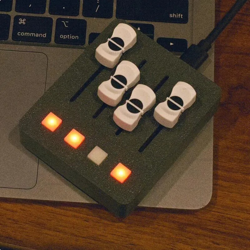 EM-PO2 MIDIコントローラー用 – 4つのフェーダー - Audio Music Production のレビューと価格